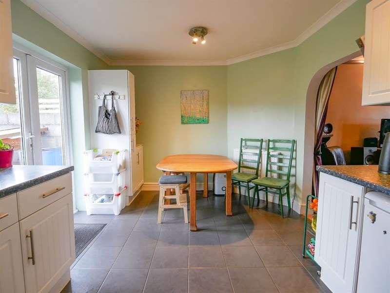 3 Bedroom Terraced House For Sale In Leinster Avenue, Bristol, BS4