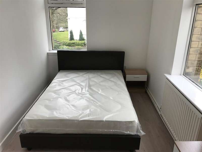 2 Bedroom Apartment To Rent In 5 Linnet Mansion, Linnet Lane, Liverpool, L17