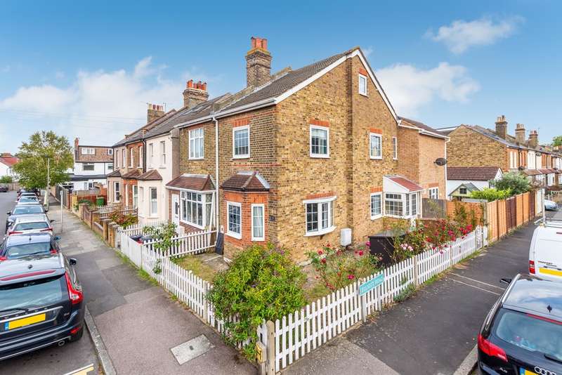 3 Bedroom SemiDetached House For Sale In Bourne Road, Bromley, BR2