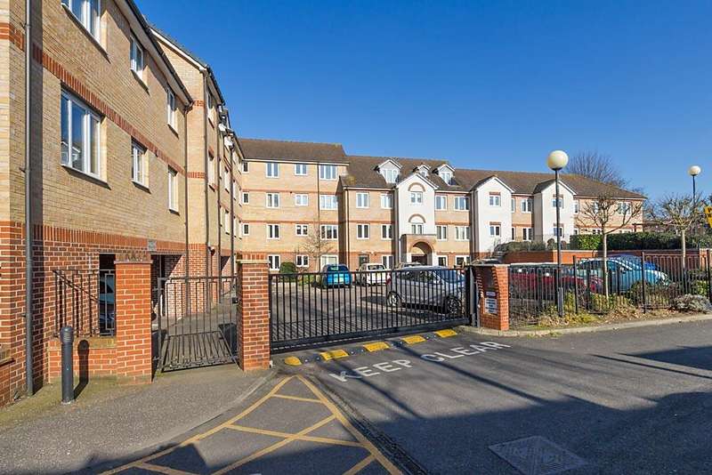 2 Bedroom Retirement Property For Sale In Bell Road, Sittingbourne, ME10