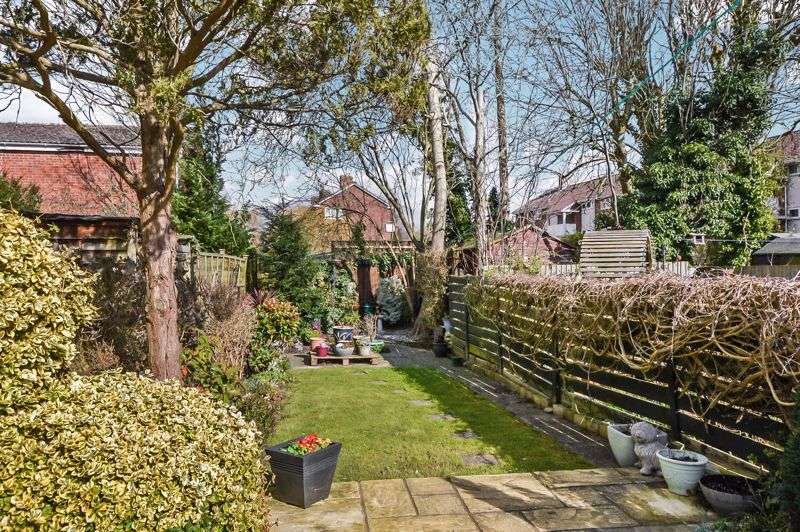 2 Bedroom Property For Sale In Albany Terrace, Wilton ** Video Tour **, SP2