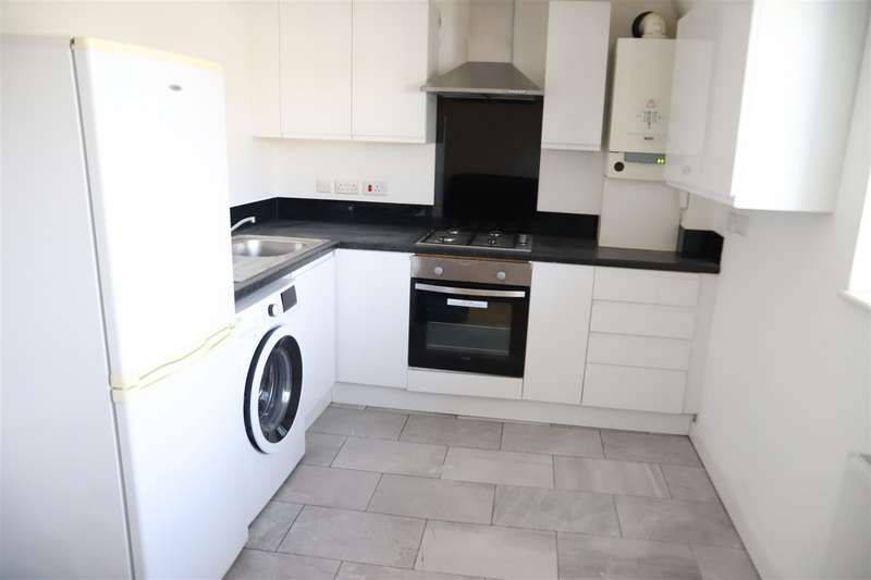 2 Bedroom Flat To Rent In Vicarage Farm Road, Hounslow, TW3