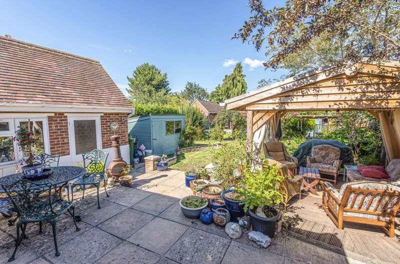 3 Bedroom Home For Sale In Tollgate Road, Culham, OX14