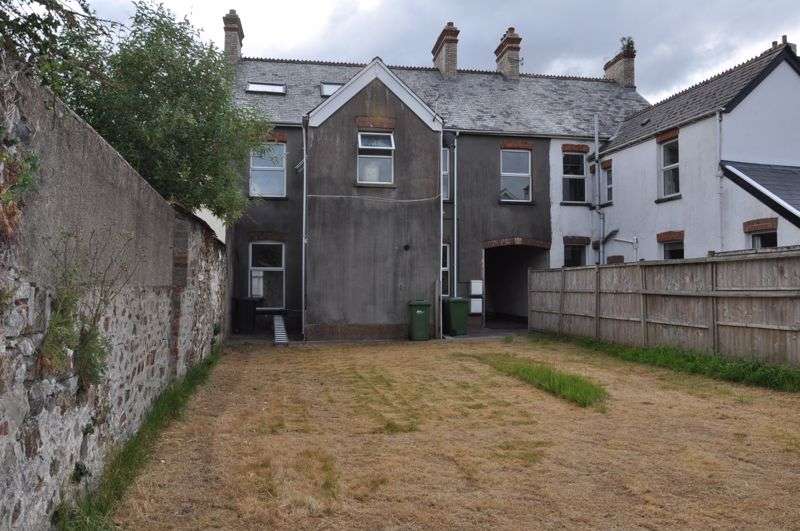2 Bedroom Home To Rent In South Street, South Molton, EX36