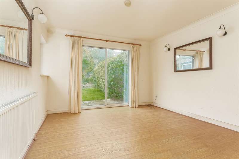 4 Bedroom Detached House For Sale In Duncan Road, Burgh Heath, Tadworth