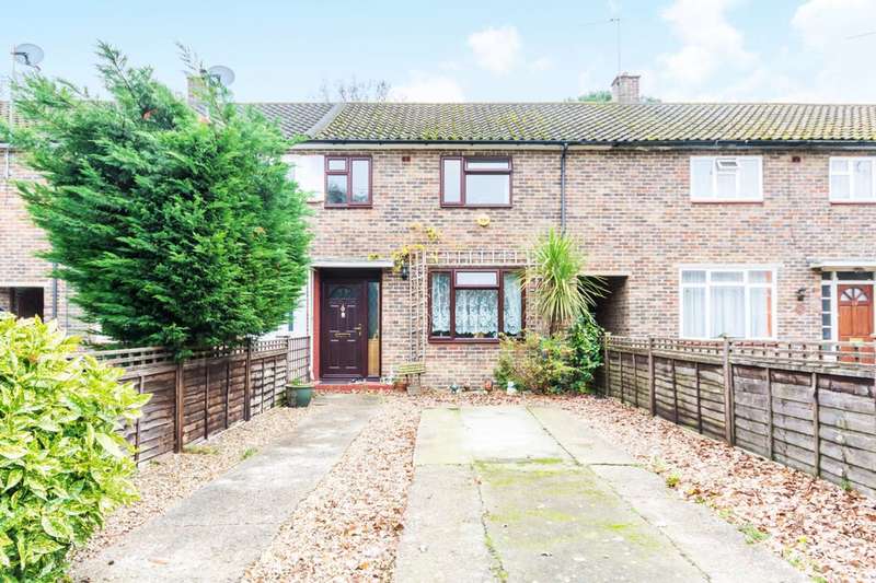 3 Bedroom Terraced House For Sale In Albert Drive, Woking, GU21