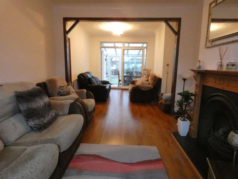 3 Bedroom SemiDetached House For Sale In Cardinals Walk, Leicester, LE5