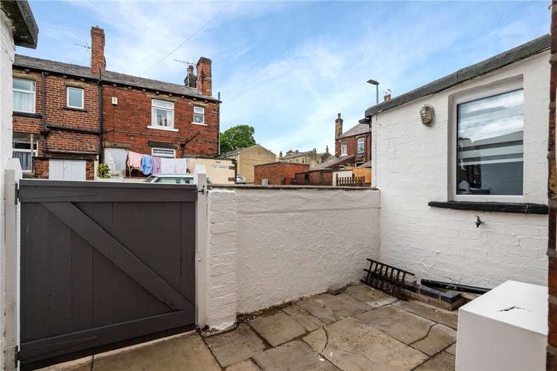 3 Bedroom End Of Terrace For Sale In Howard Park, Cleckheaton, West