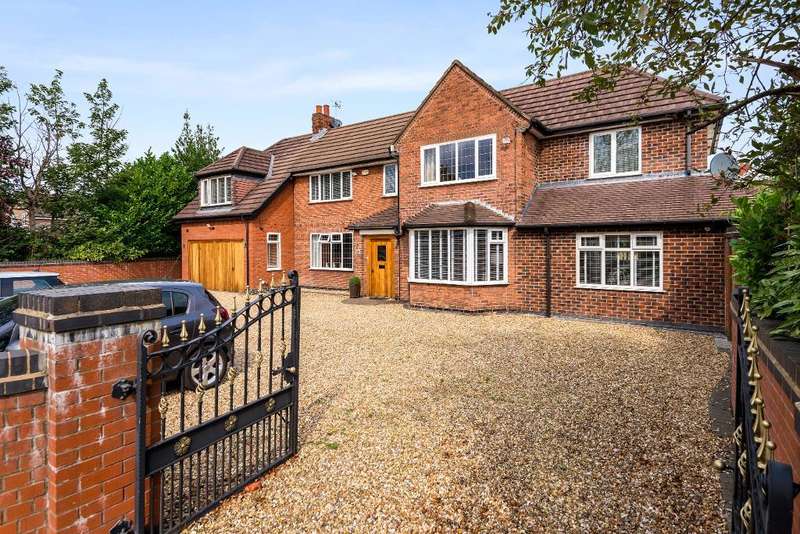 5 Bedroom Detached For Sale In Common Lane, Culcheth, Warrington