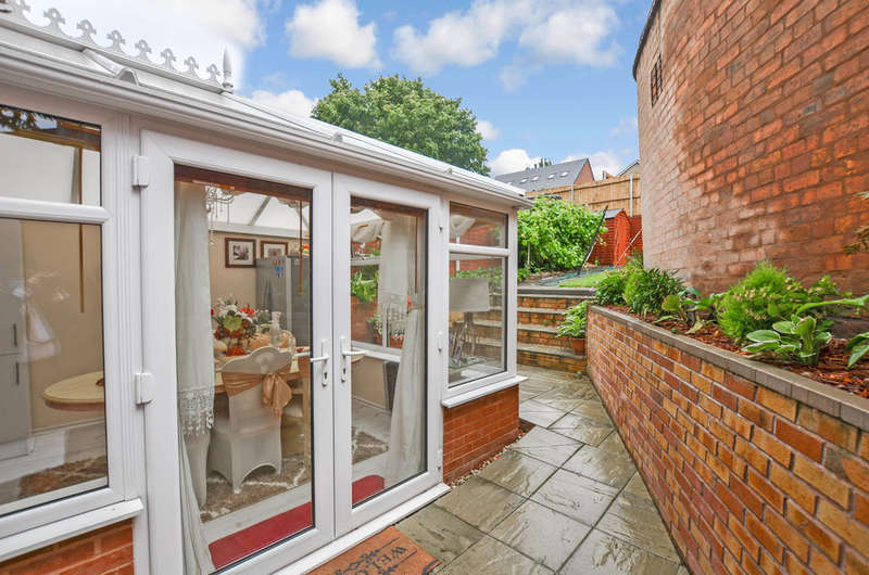 4 Bedroom Detached For Sale In Manor House Road, Wednesbury, WS10