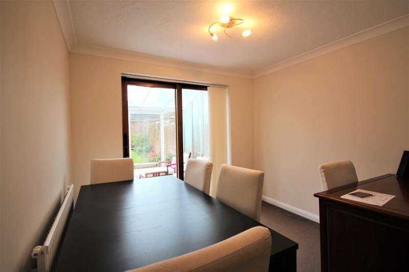 4 Bedroom Detached House For Sale In Eddington Road, Bracknell, RG12