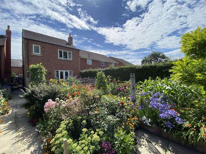 3 Bedroom Detached Property For Sale In Denison Road, Selby, YO8