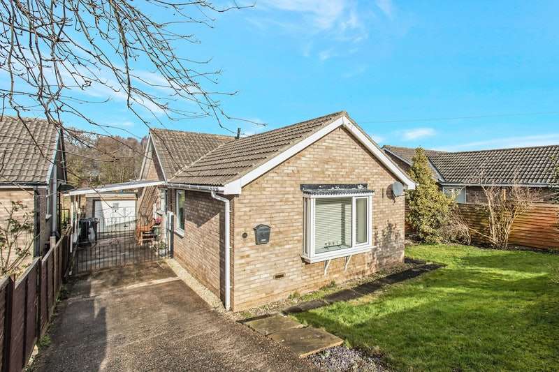 3 Bedroom Bungalow For Sale In Applehaigh View, Barnsley, South