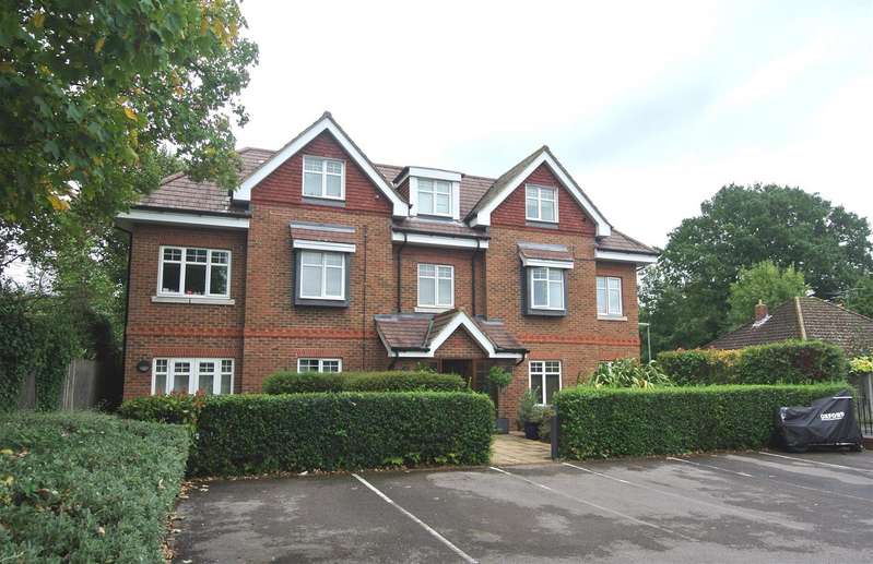 1 Bedroom Apartment To Rent In Addlestone, KT15