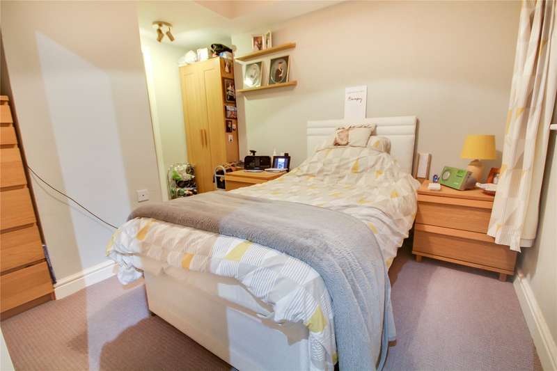 4 Bedroom Terraced House For Sale In Ferndale Road, Swindon, Wiltshire, SN2
