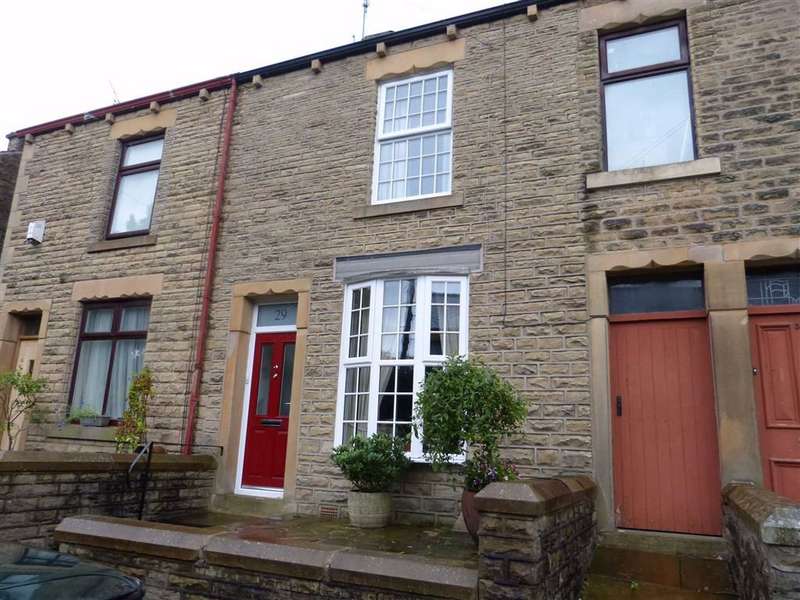 Houses to rent in Glossop, Derbyshire
