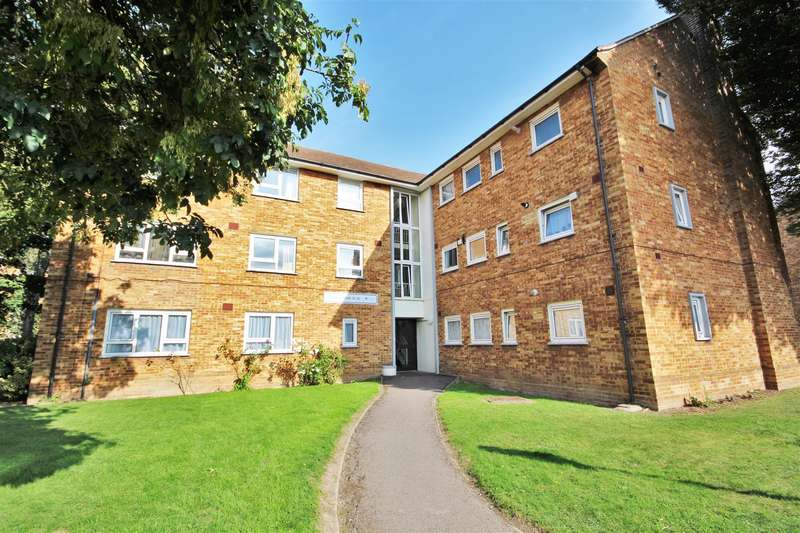 4 Bedroom Flat To Rent In St. Pauls Road, Southsea, PO5