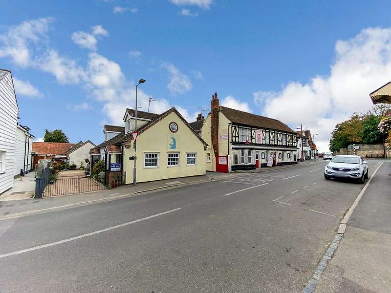1 Bedroom Semi Detached For Sale In Clacton Road, St. Osyth, Clactonon