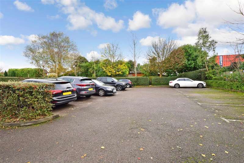 2 Bedroom Flat For Sale In Brighton Road, , Lower Kingswood, Surrey, KT20