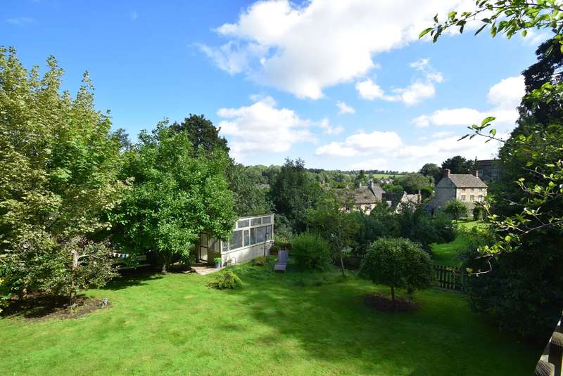 4 Bedroom Detached House For Sale In Point Road, Avening, Tetbury, GL8