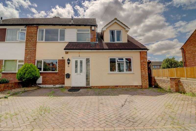 5 Bedroom Home For Sale In Birch Road, Romford, RM7