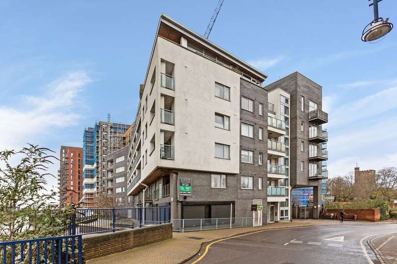 2 Bedroom Flat To Rent In Highbridge Road, Barking, IG11