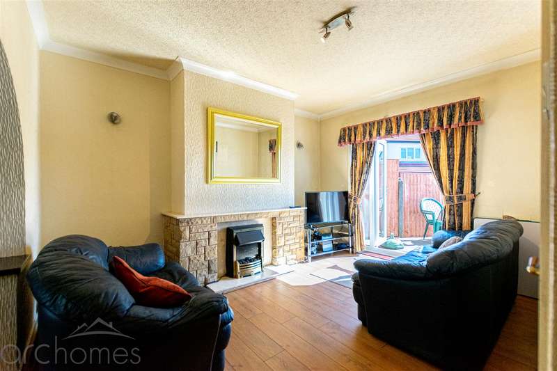 3 Bedroom SemiDetached House For Sale In Car Bank Street, Atherton