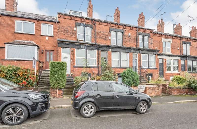 4 Bedroom Terraced House Under Offer In Monk Bridge Drive, Leeds, West