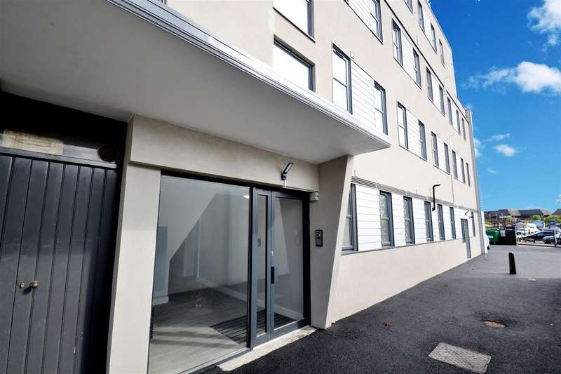 2 Bedroom Apartment To Rent In Victoria Road, Horley, RH6