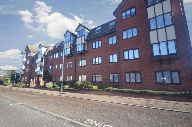 2 Bedroom Property For Sale In St Court, Great Yarmouth, NR30