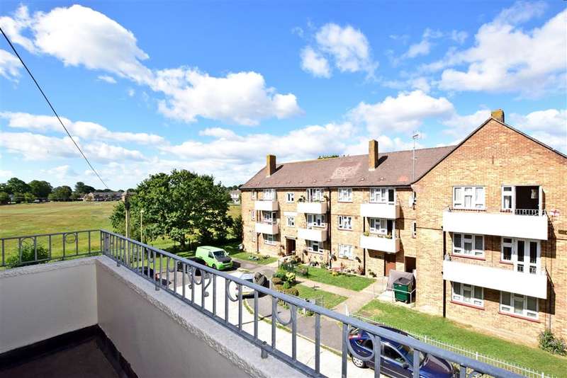 1 Bedroom Flat For Sale In Purbrook Way, Havant, Hampshire, PO9