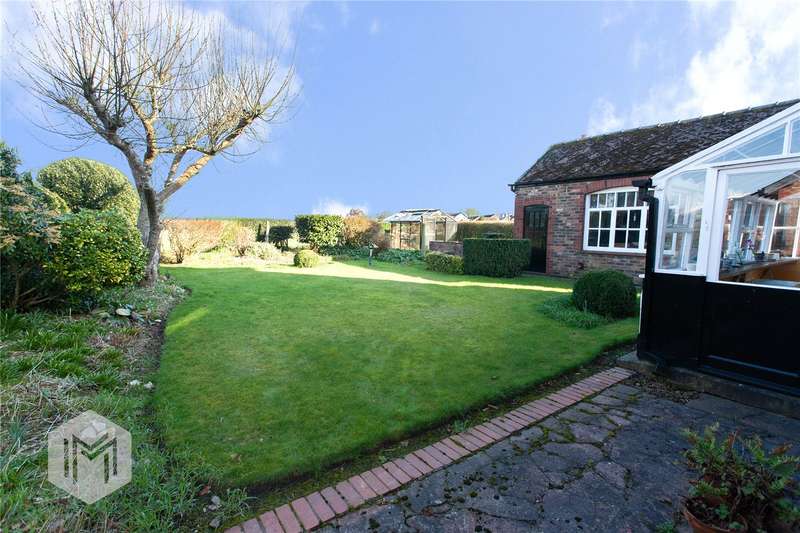 3 Bedroom Detached House Under Offer In Glazebrook Lane, Glazebrook