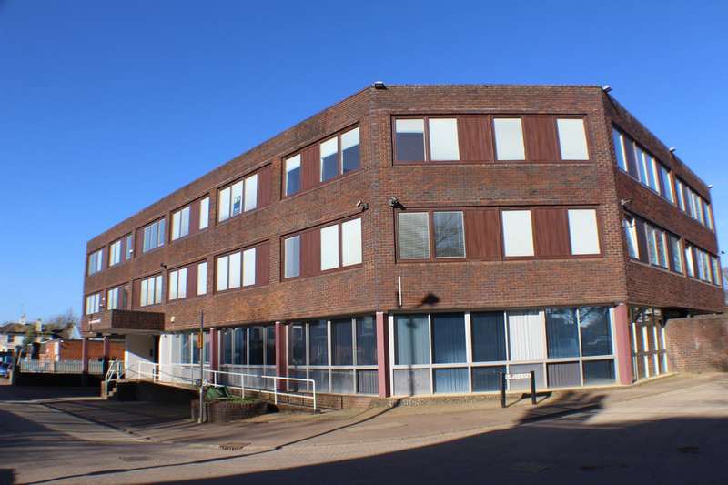 Flat To Rent In Exeter Road, Newmarket, CB8