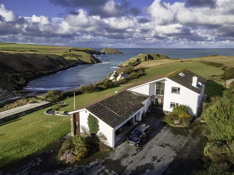 4 Bedroom Detached House For Sale In Ty Carreg, Abercastle, SA62