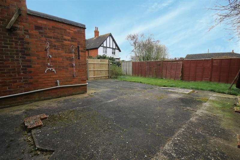 3 Bedroom Semi Detached House For Sale In Grove Road, Suttononsea, LN12