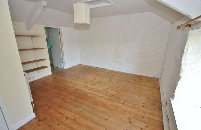 2 Bedroom End Of Terrace House For Sale In Gwaelodygarth, Cardiff, CF15