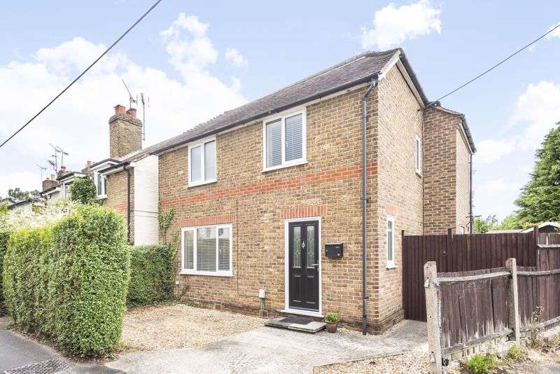 3 Bedroom Property For Sale In Badshot Lea Road, Farnham, GU9