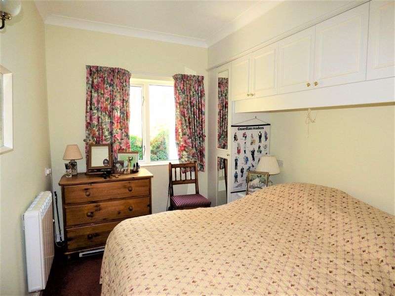 1 Bedroom Property For Sale In Well Presented One Bedroom Retirement