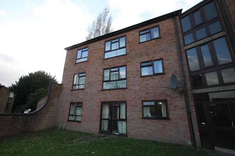 2 Bedroom Apartment To Rent In Russet Grove, Norwich, NR4