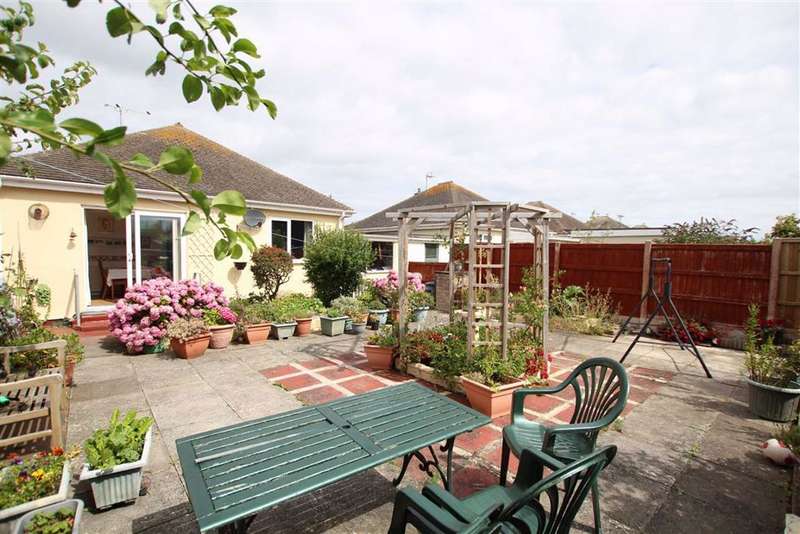 3 Bedroom Detached Bungalow For Sale In Trefor Avenue, Kinmel Bay, Rhyl