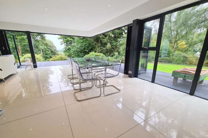 6 Bedroom Detached Property For Sale In Avon Castle Drive, Ringwood, BH24