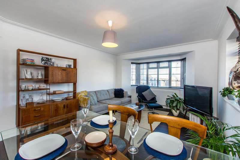 3 Bedroom Flat To Rent In Streatham High Road, Streatham, SW16