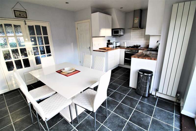 3 Bedroom SemiDetached House For Sale In Edison Road, Welling, DA16