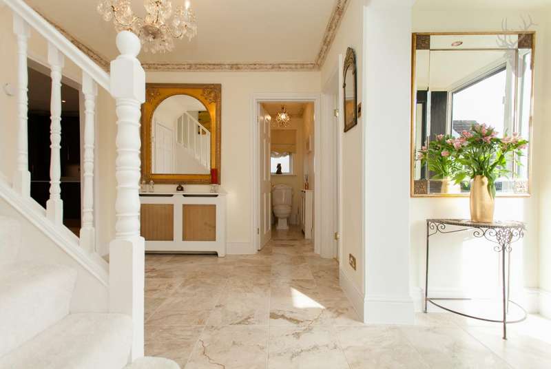 4 Bedroom Detached House For Sale In Sewardstone Road, London, E4