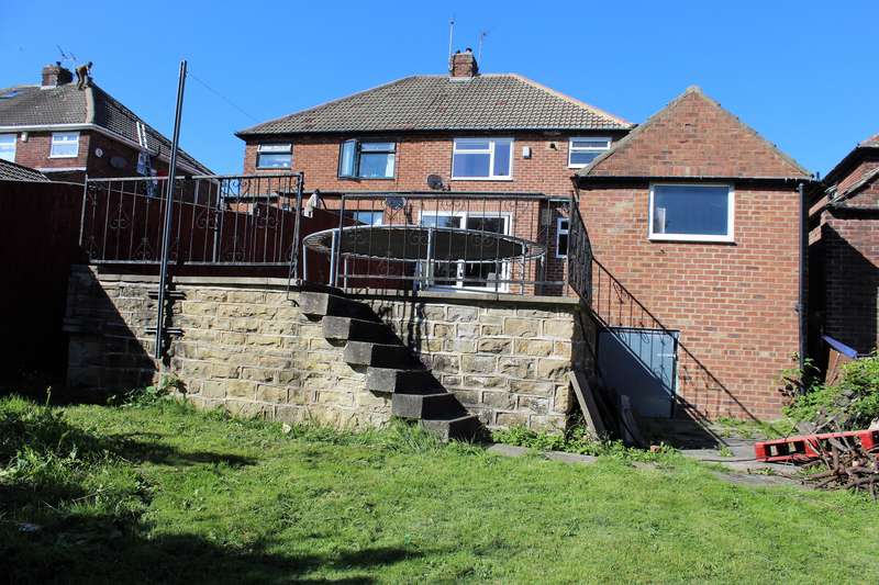 3 Bedroom Property For Sale In Park Hill Drive, Allerton, Bradford, BD8