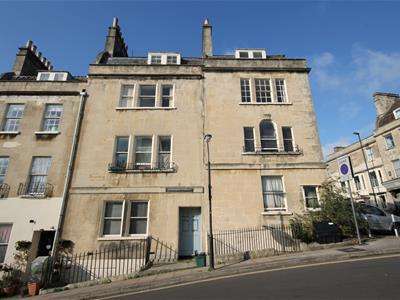 3 Bedroom Property To Rent In Morford Street, BA1