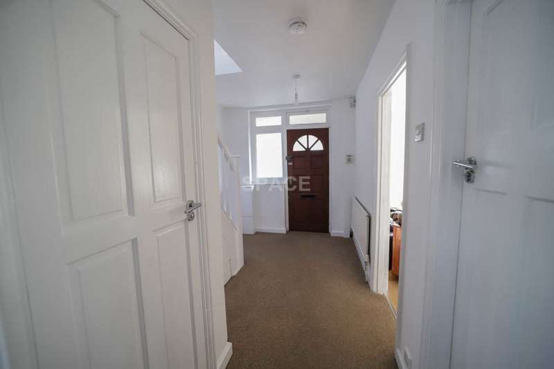4 Bedroom Semi-Detached House To Rent In Wokingham Road, Earley, RG6