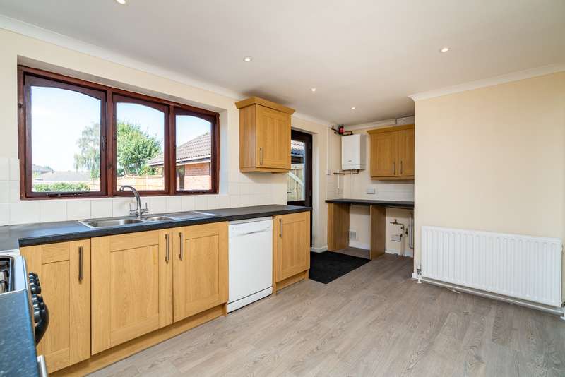 3 Bedroom Detached House For Sale In Church Road, Warsash, Southampton