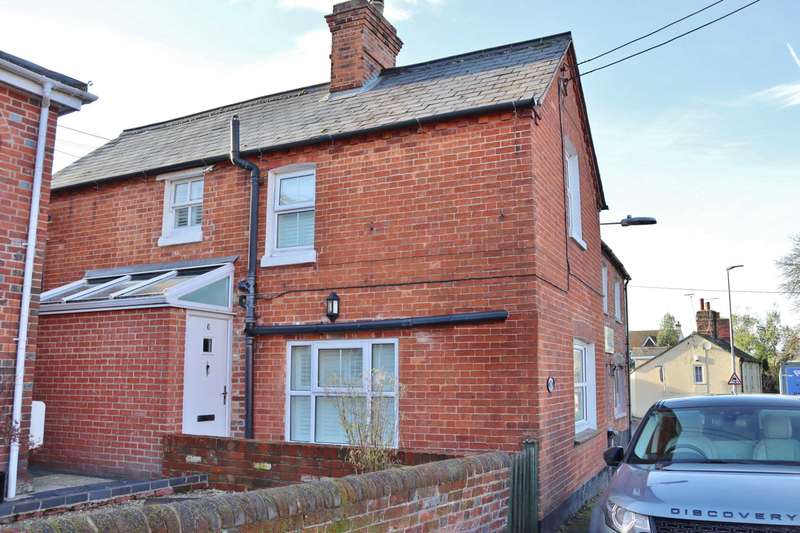 4 Bedroom SemiDetached House For Sale In Park Street, Hungerford, RG17