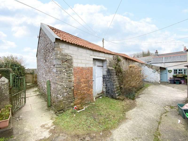 House For Sale In Higher Terrace, Bradworthy, Holsworthy, Devon, EX22